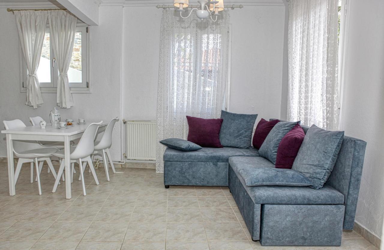 Villa Lemonia Glossa Eksteriør billede