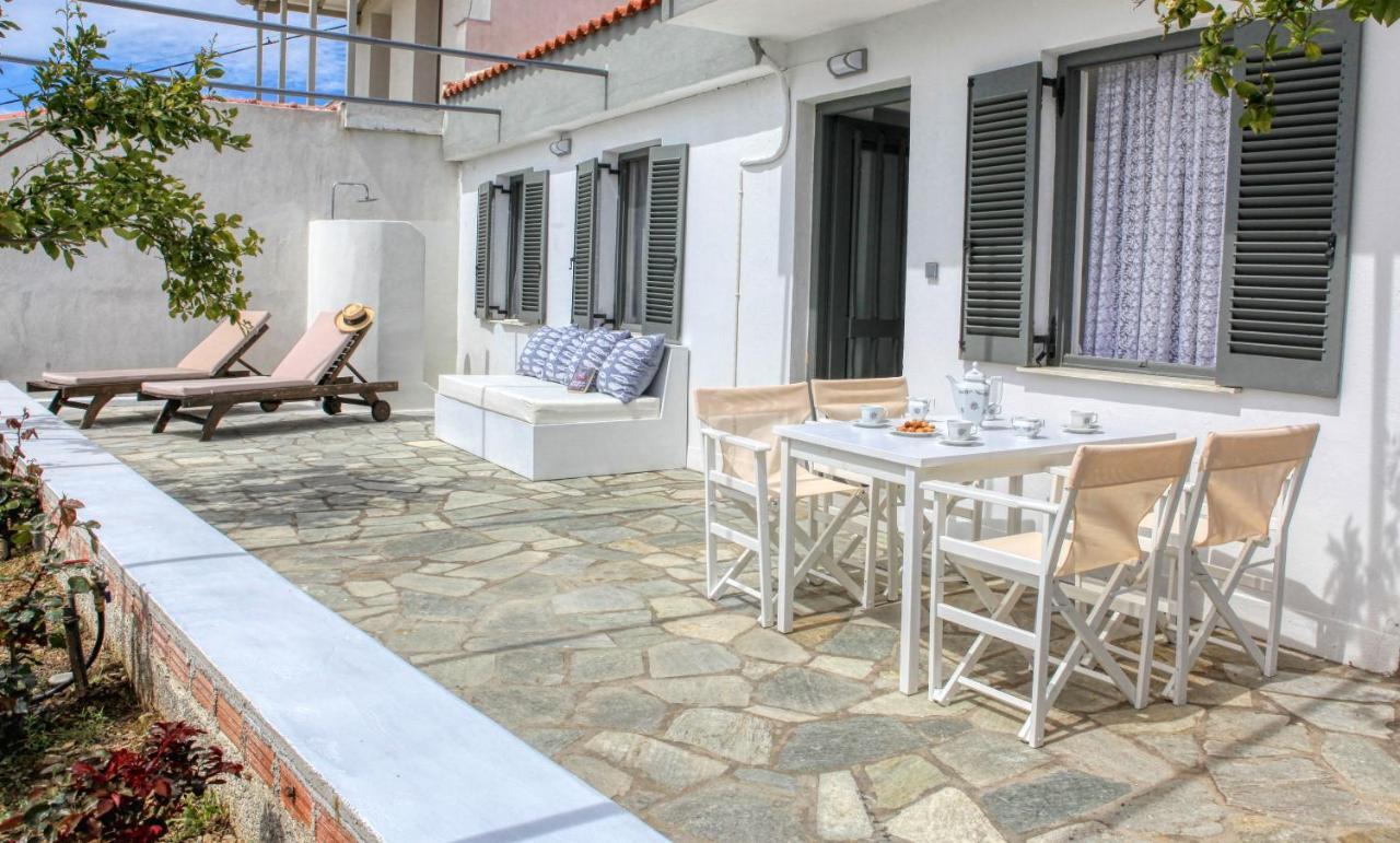Villa Lemonia Glossa Eksteriør billede